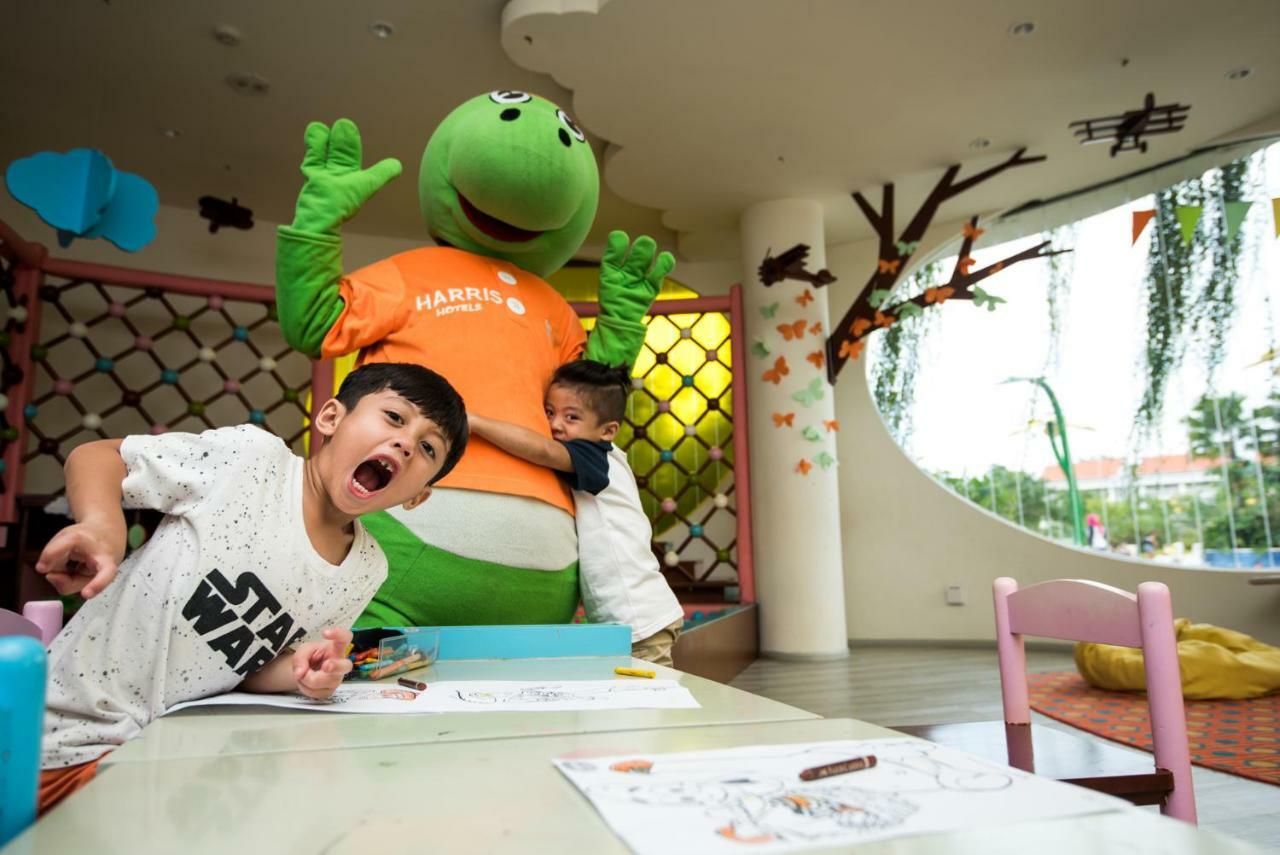 Harris Resort Barelang Batam Sagulung Esterno foto